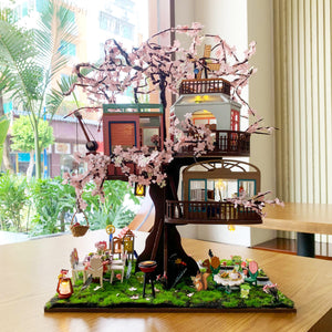 Sakura Tree House Miniatura Armable Exhibidor