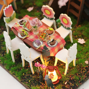 Sakura Tree House Miniatura Armable Exhibidor