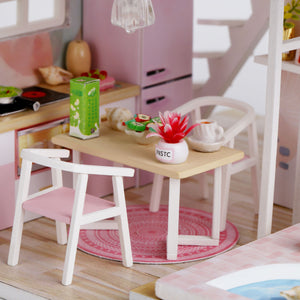 First Love Mini Casita Armable con Caja Exhibidor