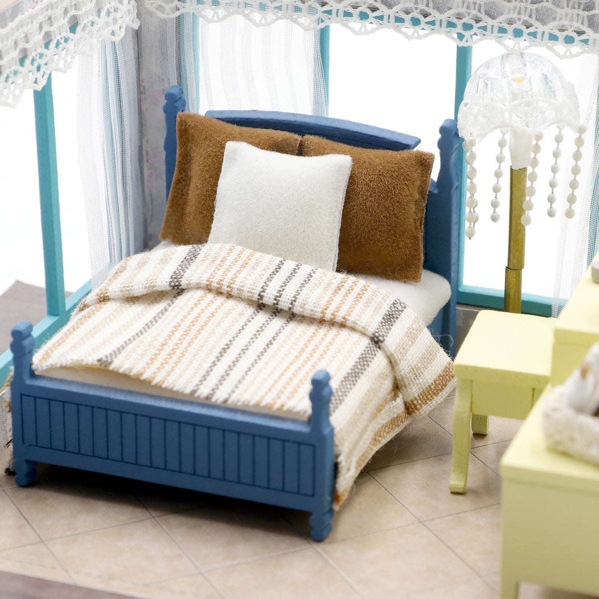 Sakura Tree House Miniatura Armable Exhibidor