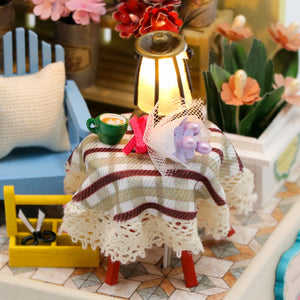 Flower Leisure Time Mini Casita Armable con Caja Exhibidor