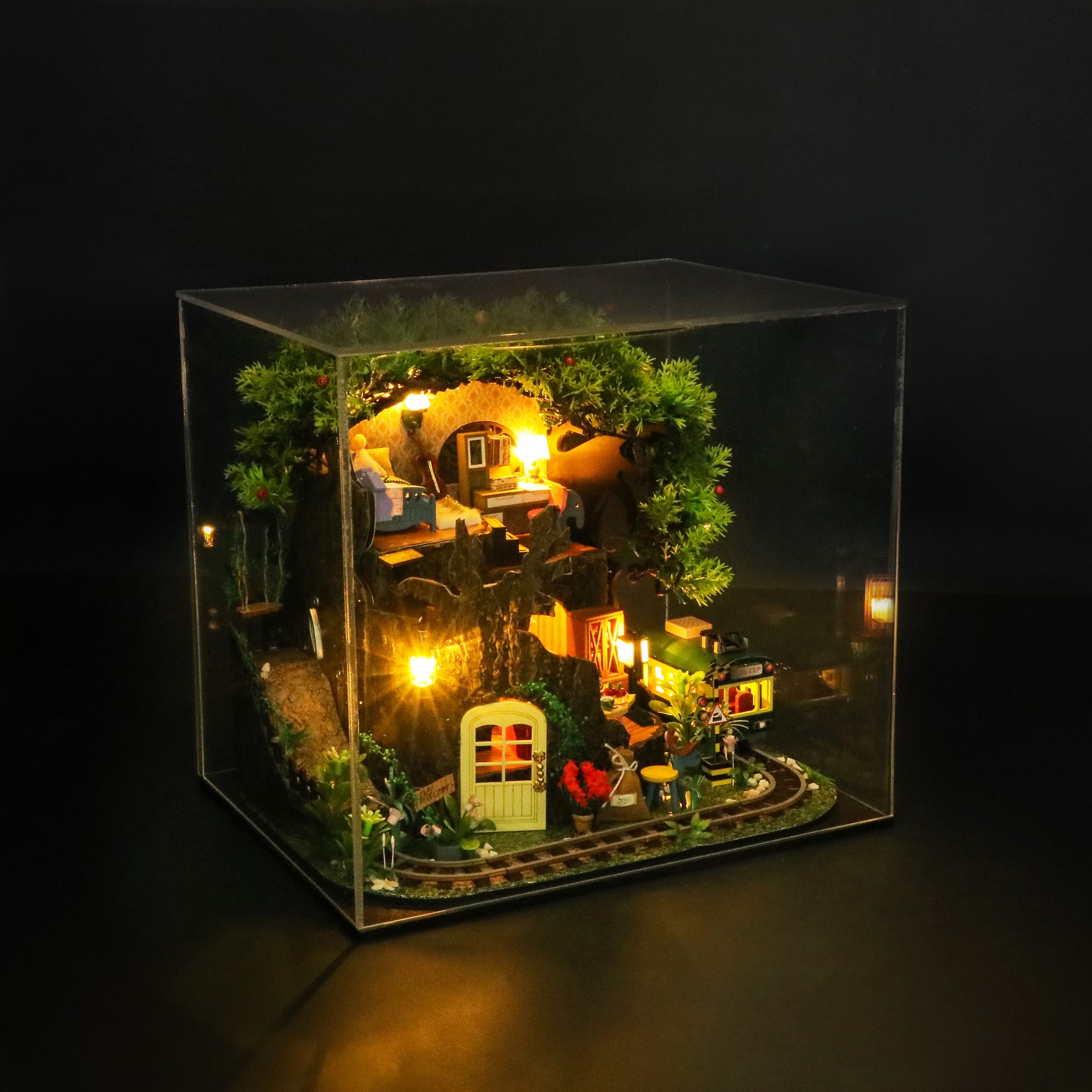 Secret Forest Miniatura Armable con Exhibidor