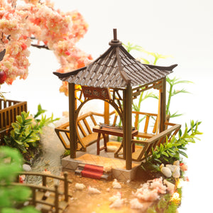 Fairyland Mini Casita Armable con Caja Exhibidor