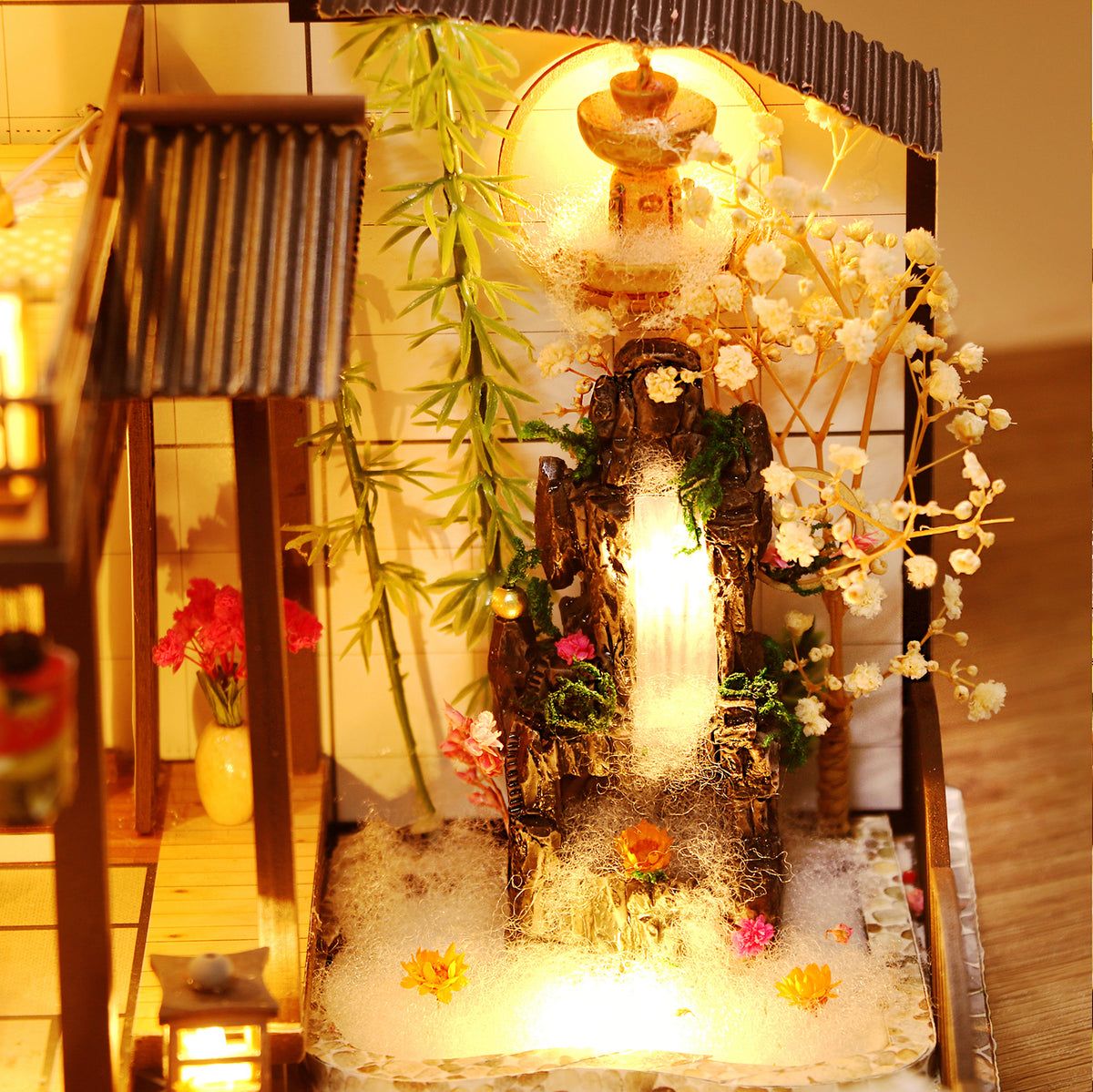 The Ancient Capital under moonlight Mini Casita Armable con Caja Exhibidor