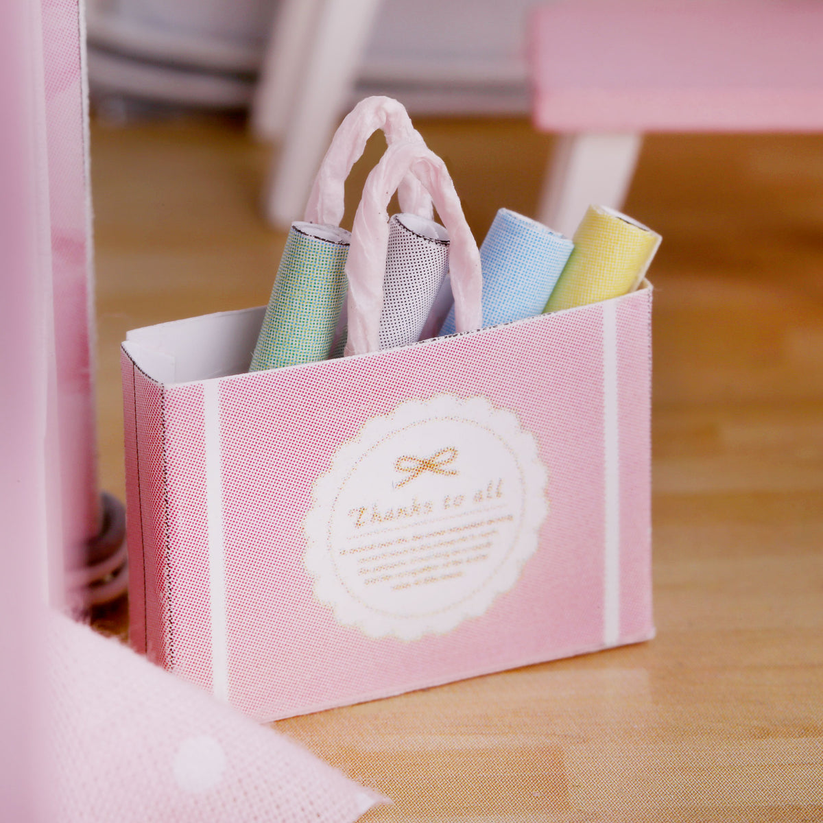 First Love Mini Casita Armable con Caja Exhibidor