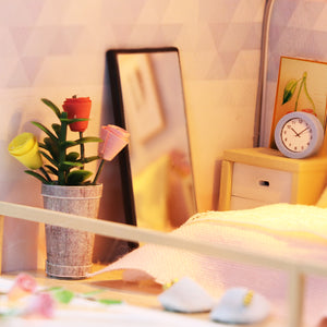 Sweet Time Mini Casita Armable con Caja Exhibidor