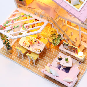 Sweet Time Mini Casita Armable con Caja Exhibidor
