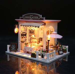 Cocoa's Fantastic Ideas Time Mini Casita Armable con Caja Exhibidor
