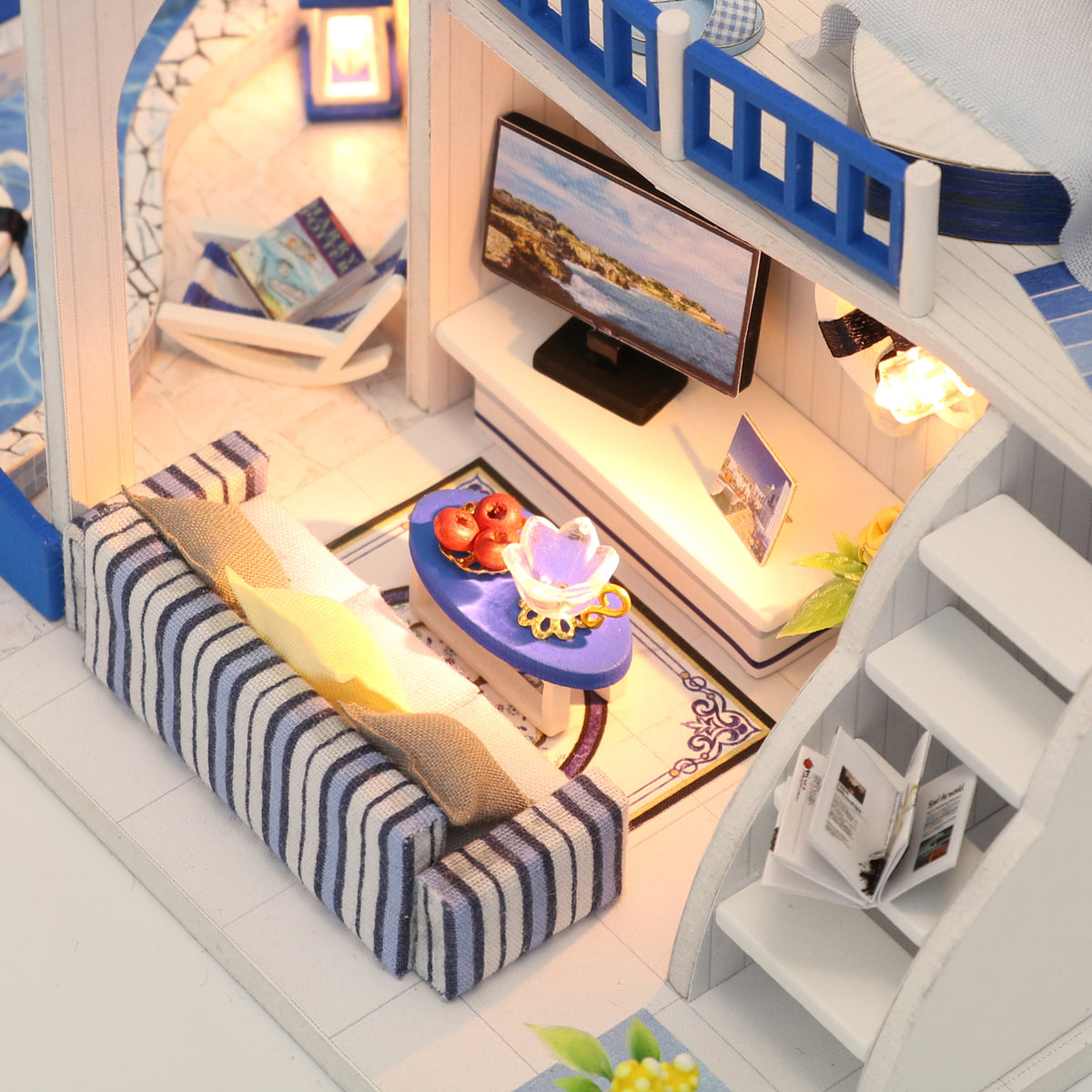 The Sound of the Sea Casita Miniatura Armable con Exhibidor