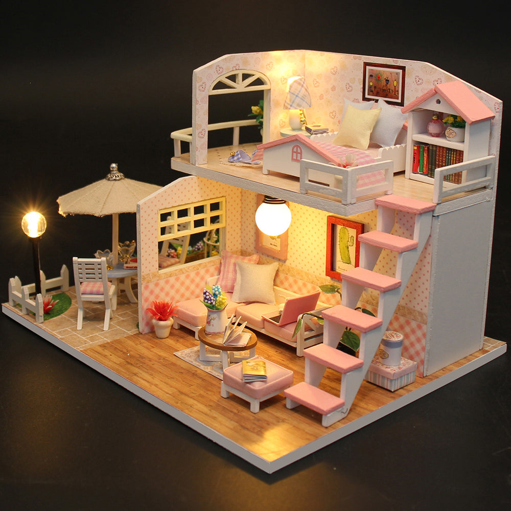 Pink Loft Mini Casita Armable con Caja Exhibidor