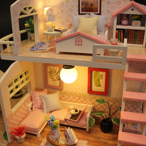 Pink Loft Mini Casita Armable con Caja Exhibidor