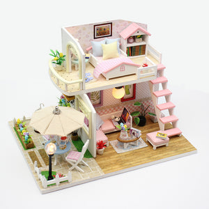 Pink Loft Mini Casita Armable con Caja Exhibidor