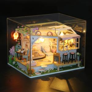 Cat Cafe Garden Miniatura Armable con Exhibidor